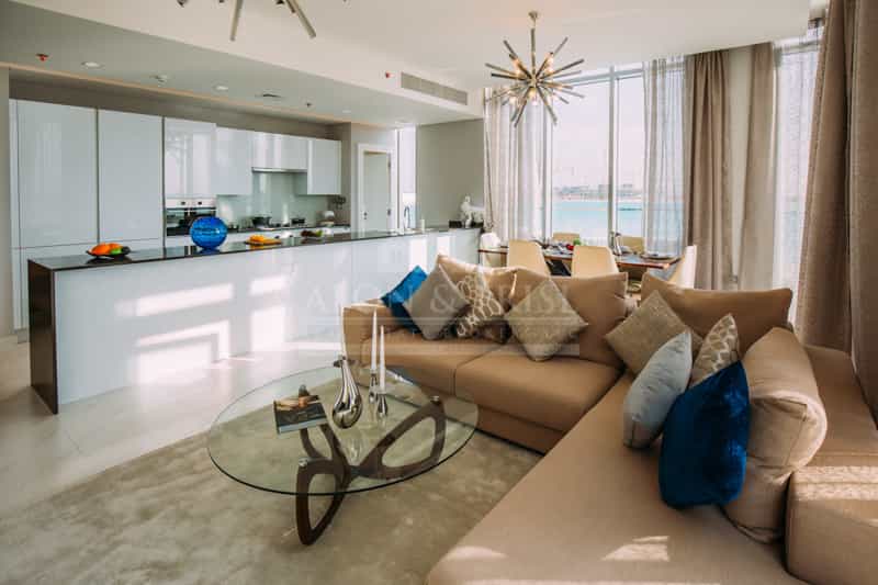 Condominium in Dubai, Dubayy 10166928