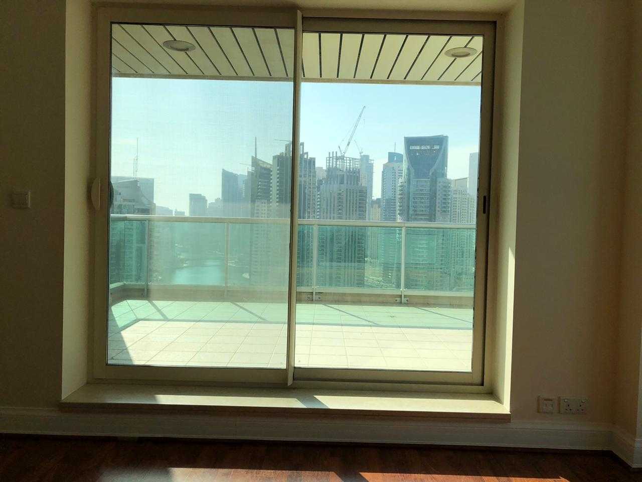 Condominium in Dubai, Dubayy 10167025