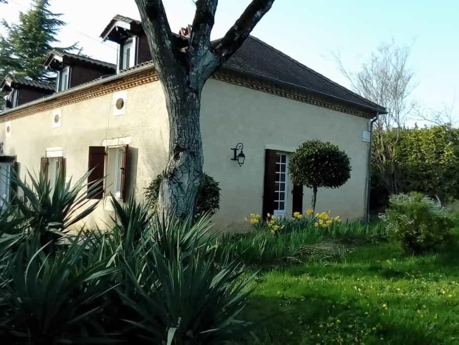 жилой дом в Vergt, Nouvelle-Aquitaine 10167250