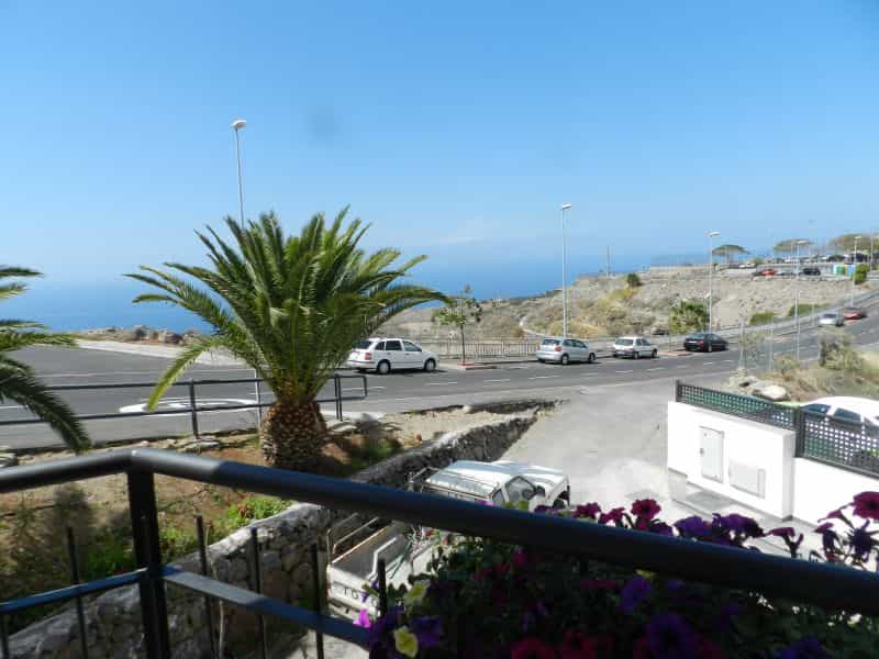 Condominium in Adeje, Canarias 10167311