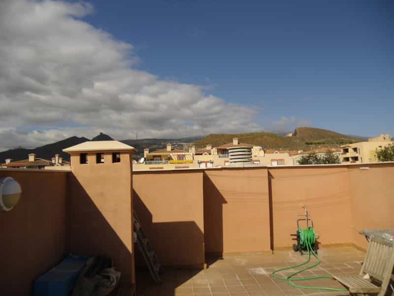 Condominium in Las Chafiras, Canarias 10167336