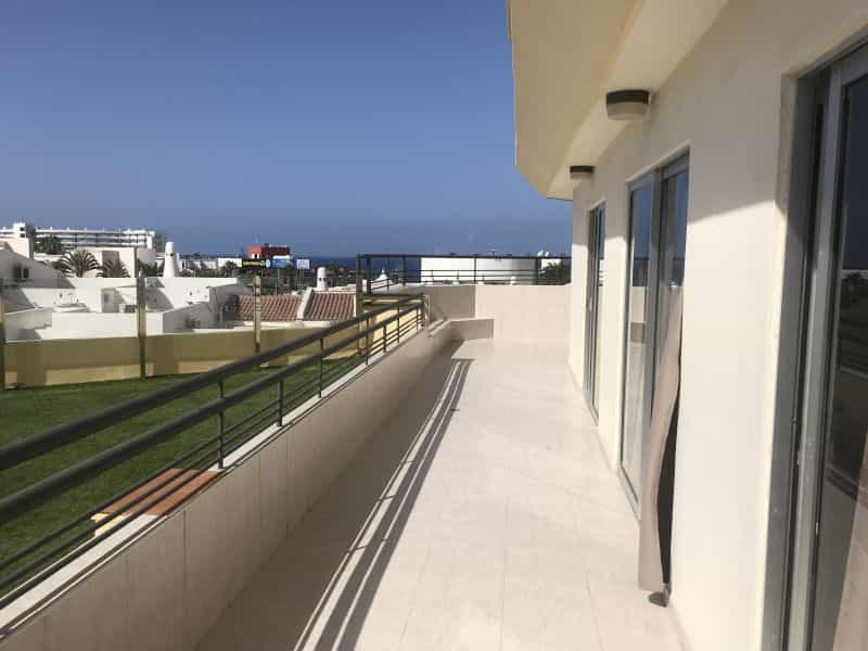 Condominium in El Guincho, Canary Islands 10167388