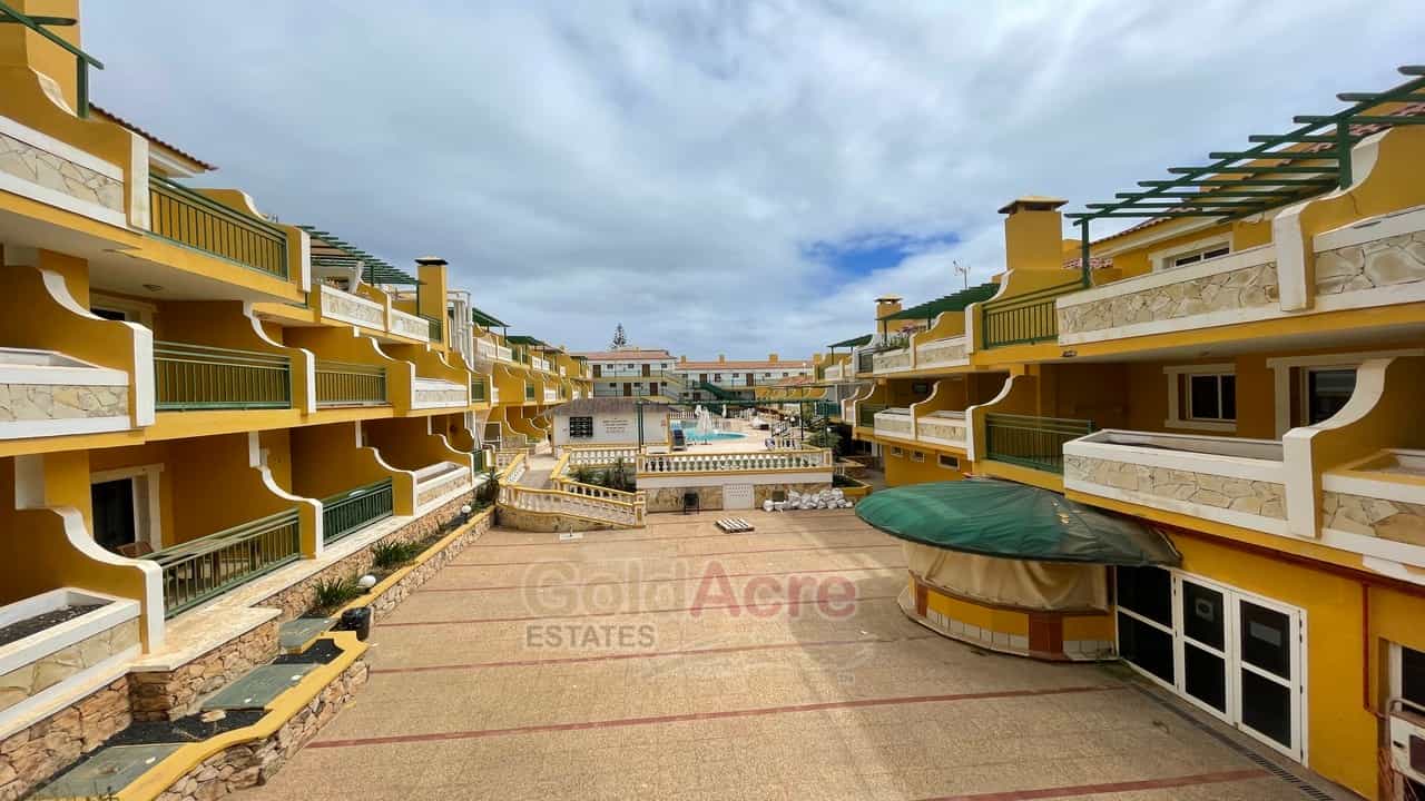 Condominium in Puerto del Rosario, Canary Islands 10167459
