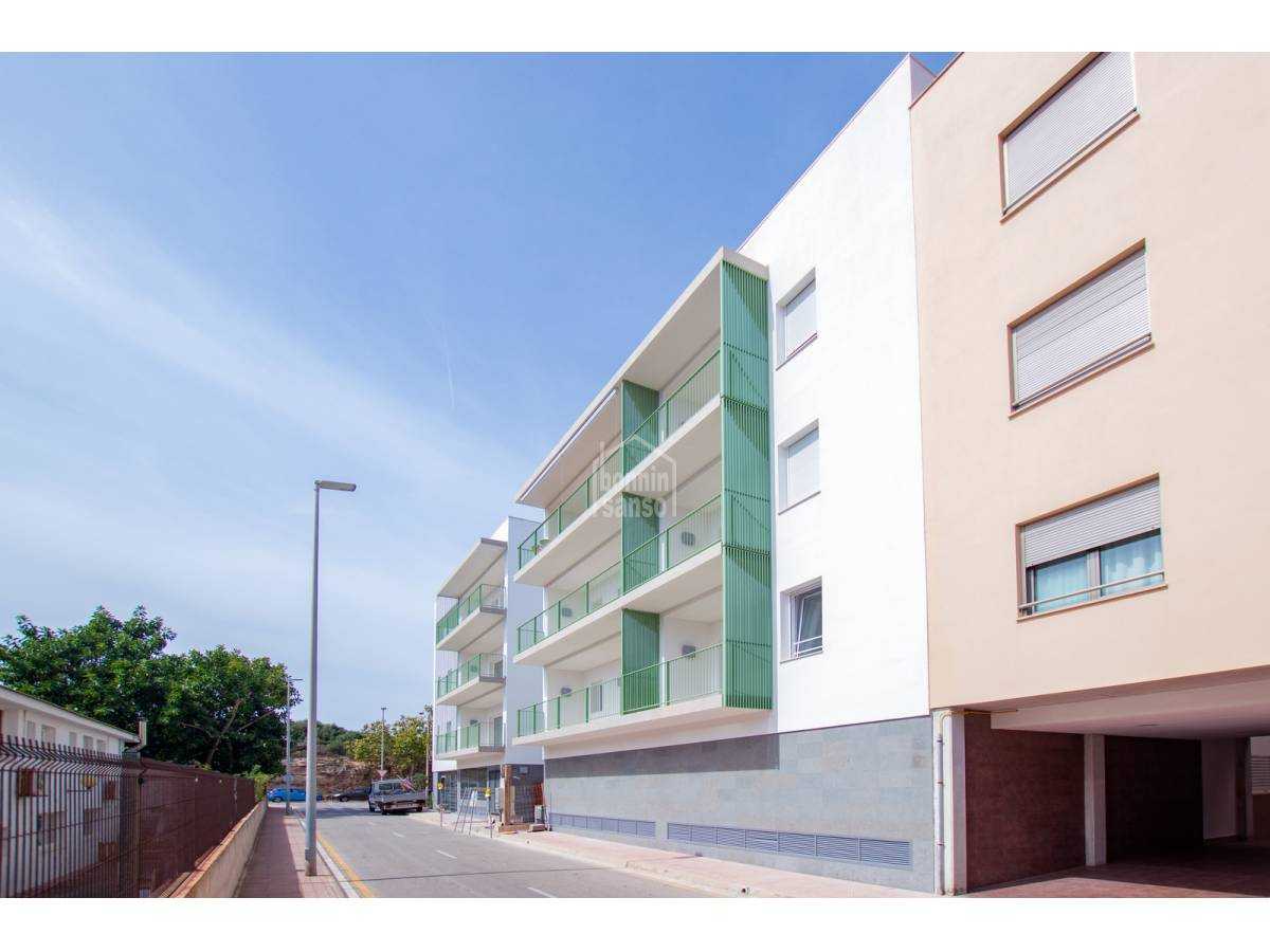 Condominium in Mahon, Balearic Islands 10167583