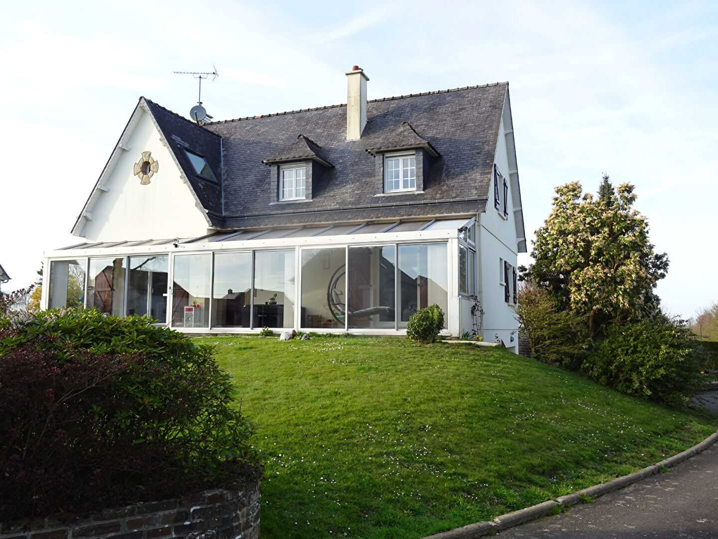 Dom w Saint-Martin-de-Landelles, Normandie 10167665