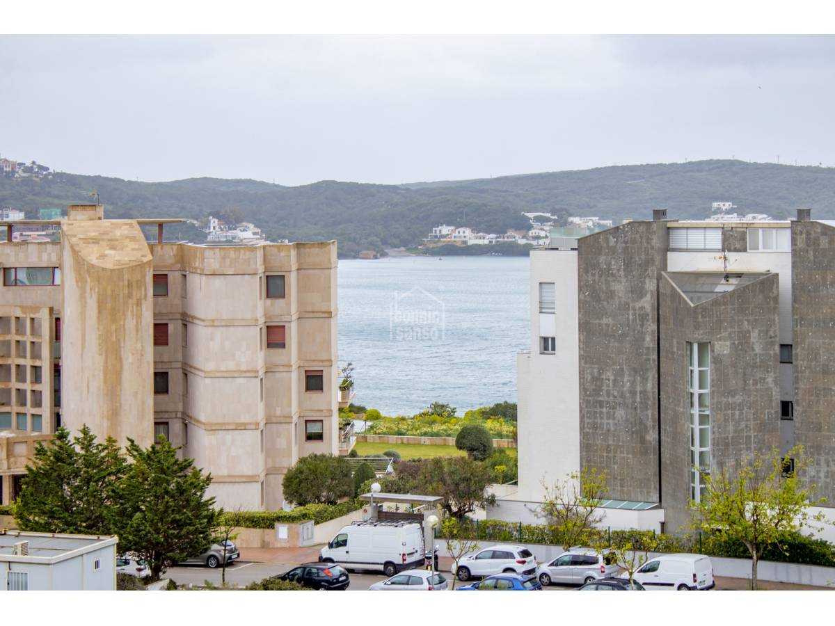 Condominium in Mahon, Balearic Islands 10167678