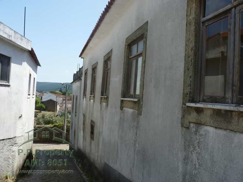 Dom w Castanheira de Pera, Leiria 10167711