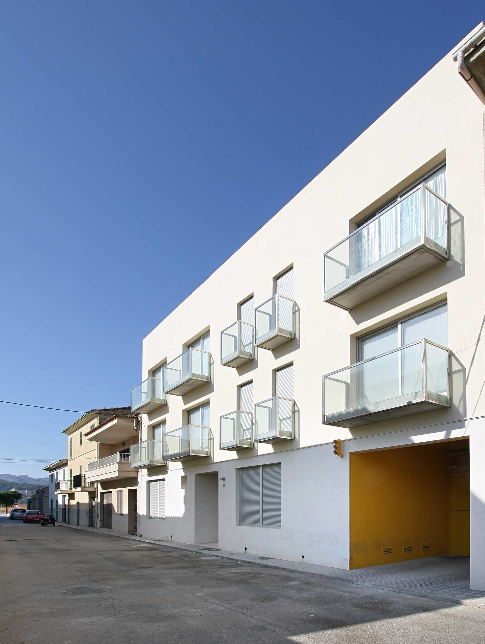 Condominium in La Puebla, Balearic Islands 10167723
