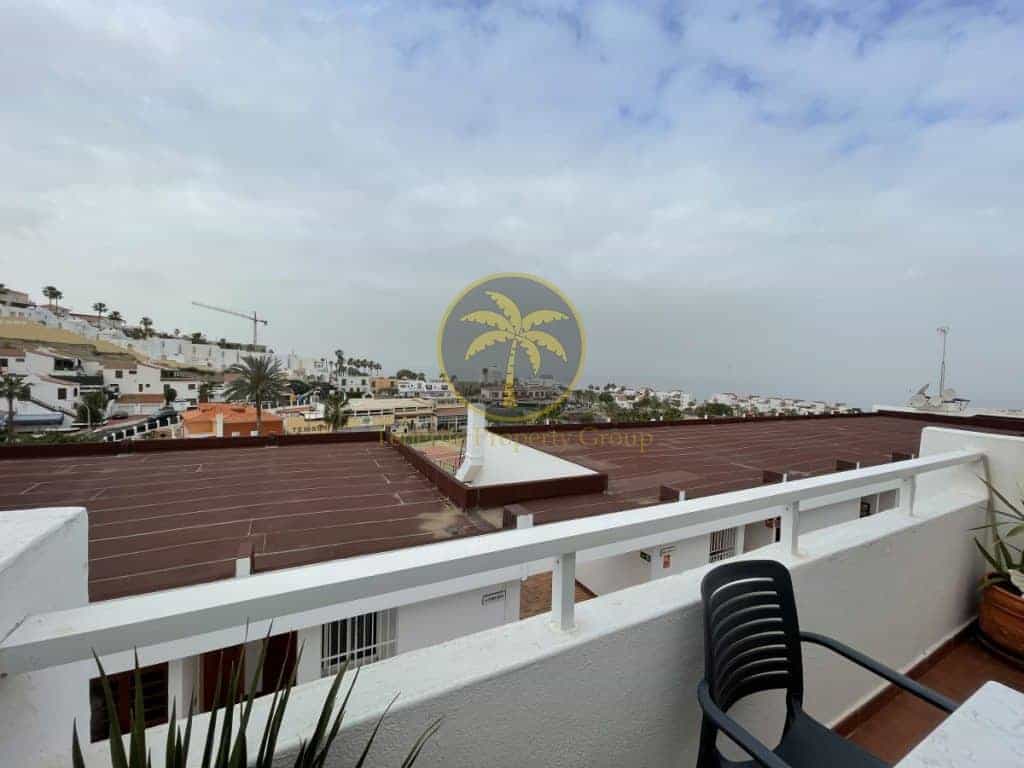 Condominium in El Guincho, Canary Islands 10167740