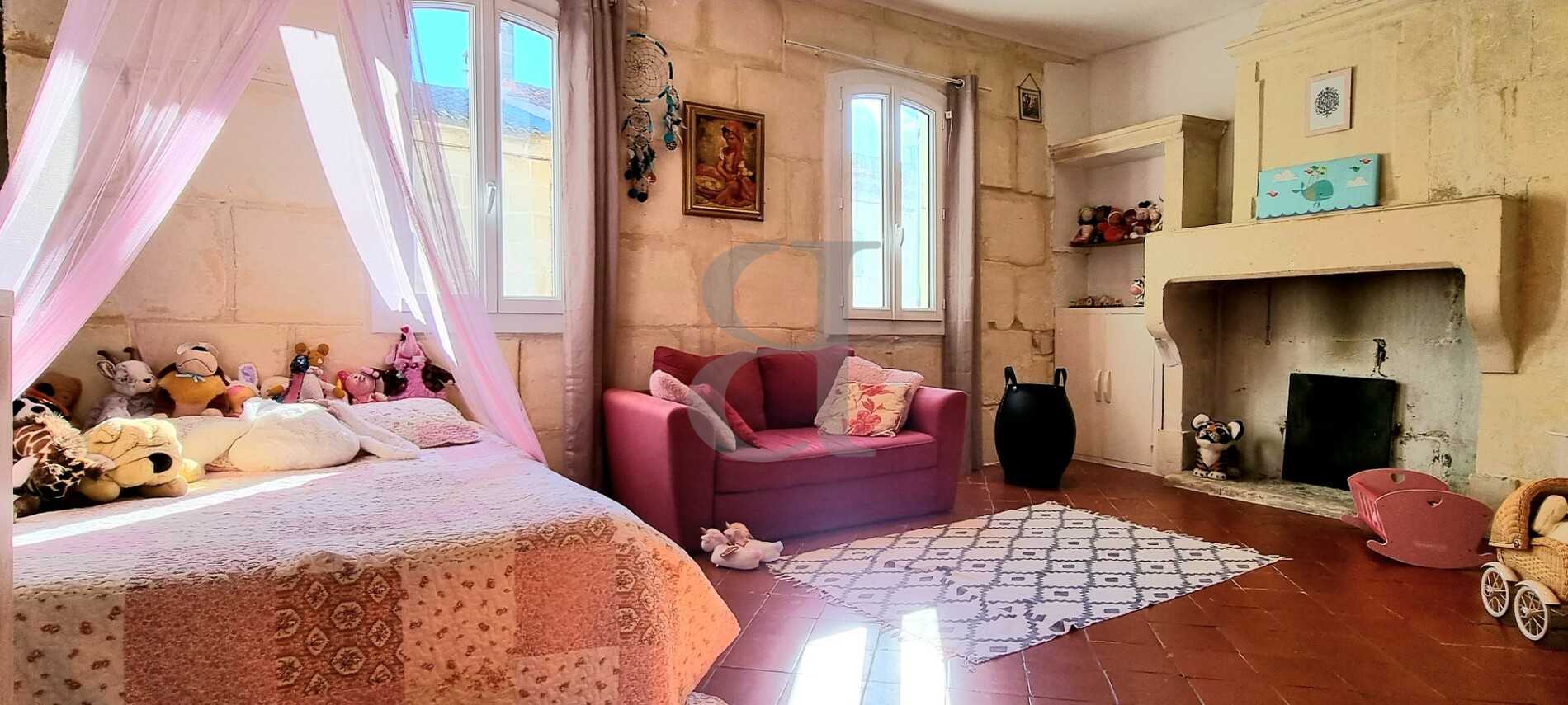 Rumah di Fontvieille, Provence-Alpes-Côte d'Azur 10167804