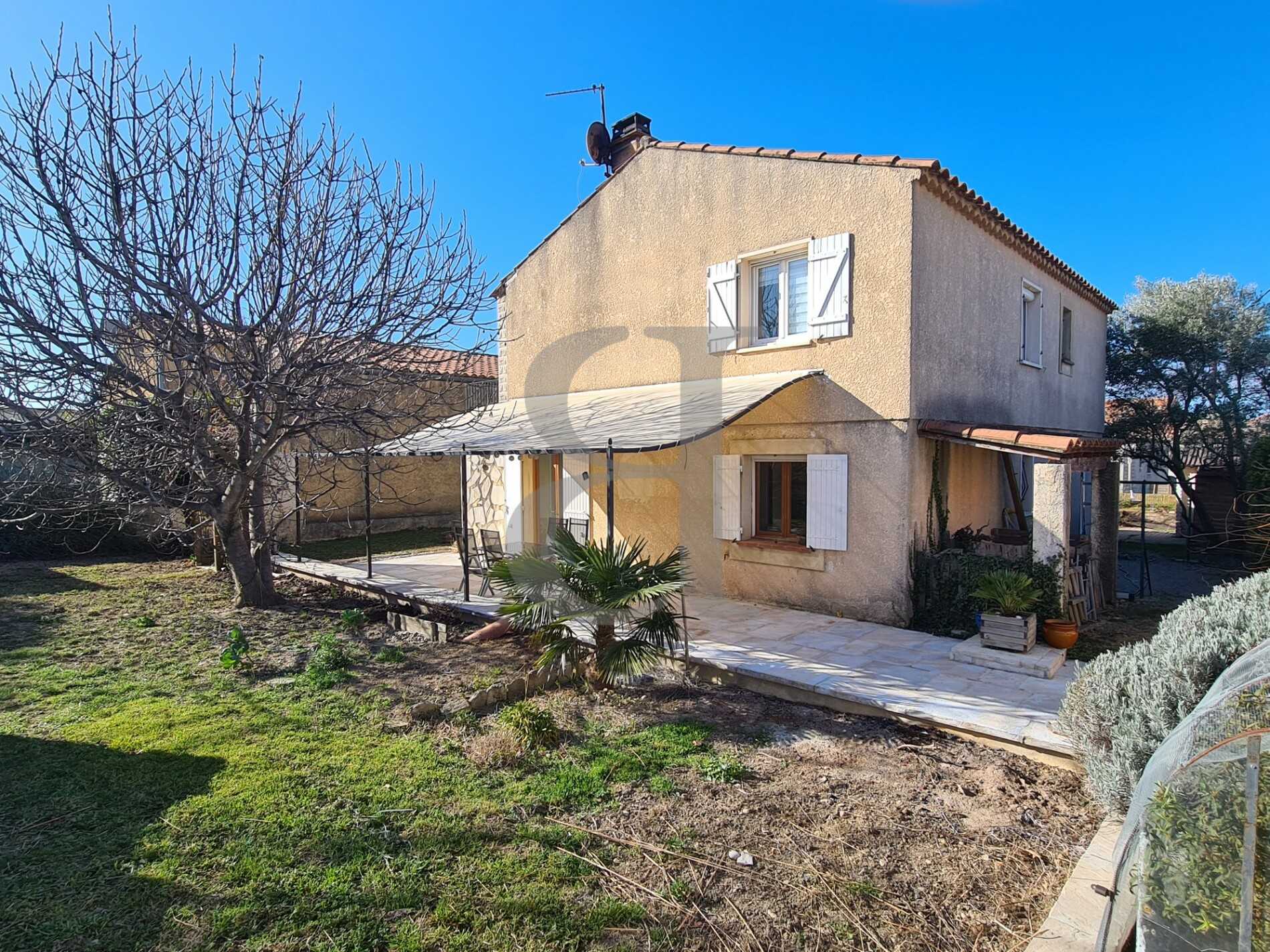 House in Vaison-la-Romaine, Provence-Alpes-Cote d'Azur 10167810