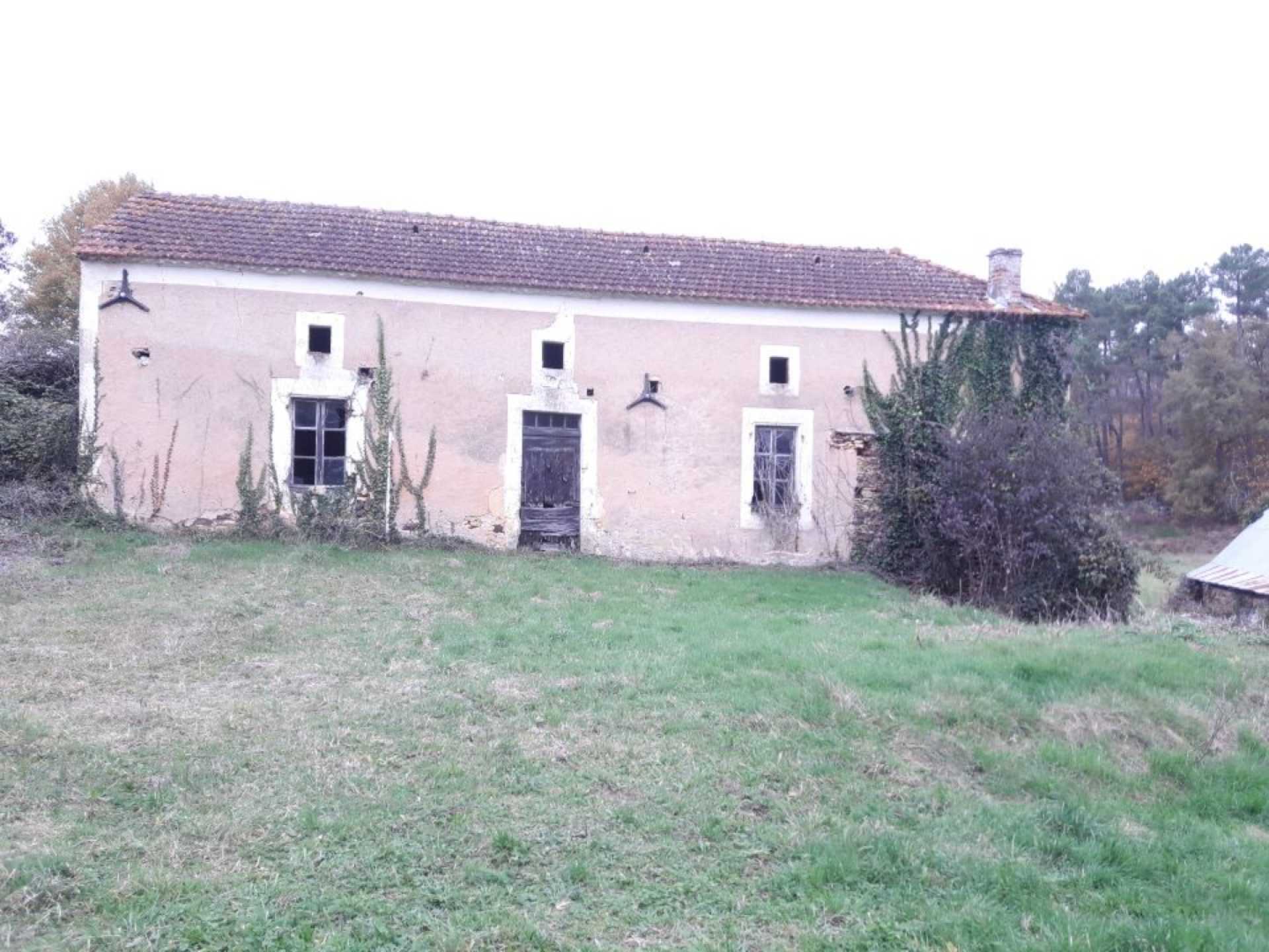 Dom w Saint-Cyprien, Nouvelle-Aquitaine 10167815