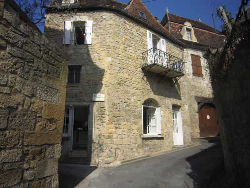 House in Saint-Cyprien, Nouvelle-Aquitaine 10167844