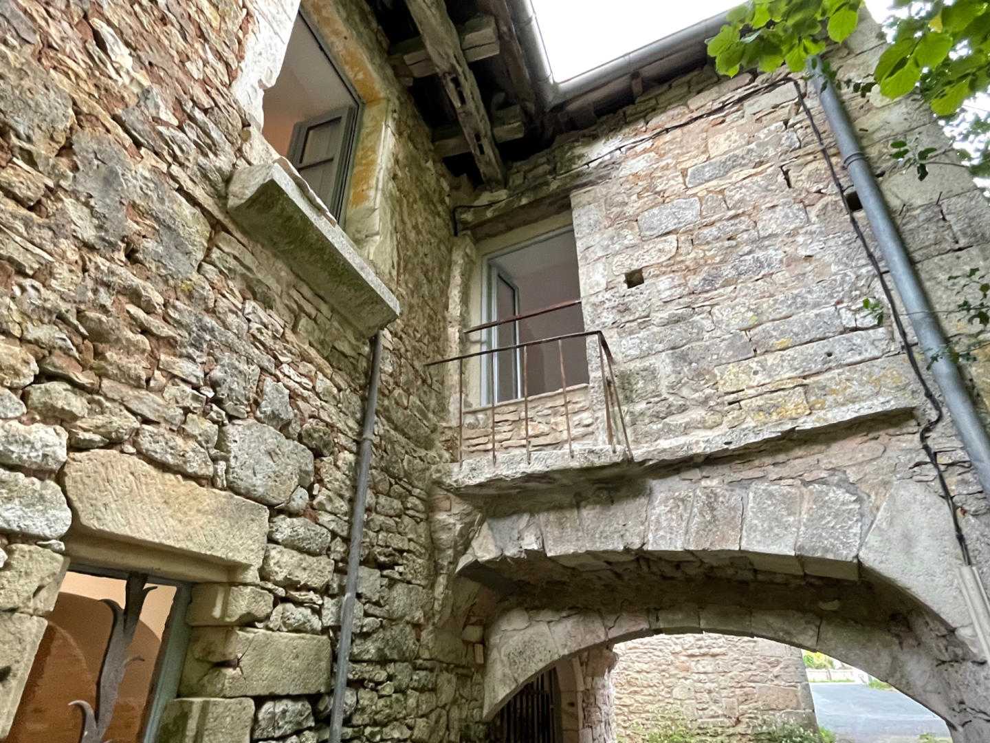 House in Saint-Cyprien, Nouvelle-Aquitaine 10167898
