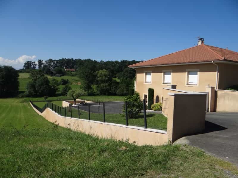 Huis in Souyeaux, Occitanië 10168011