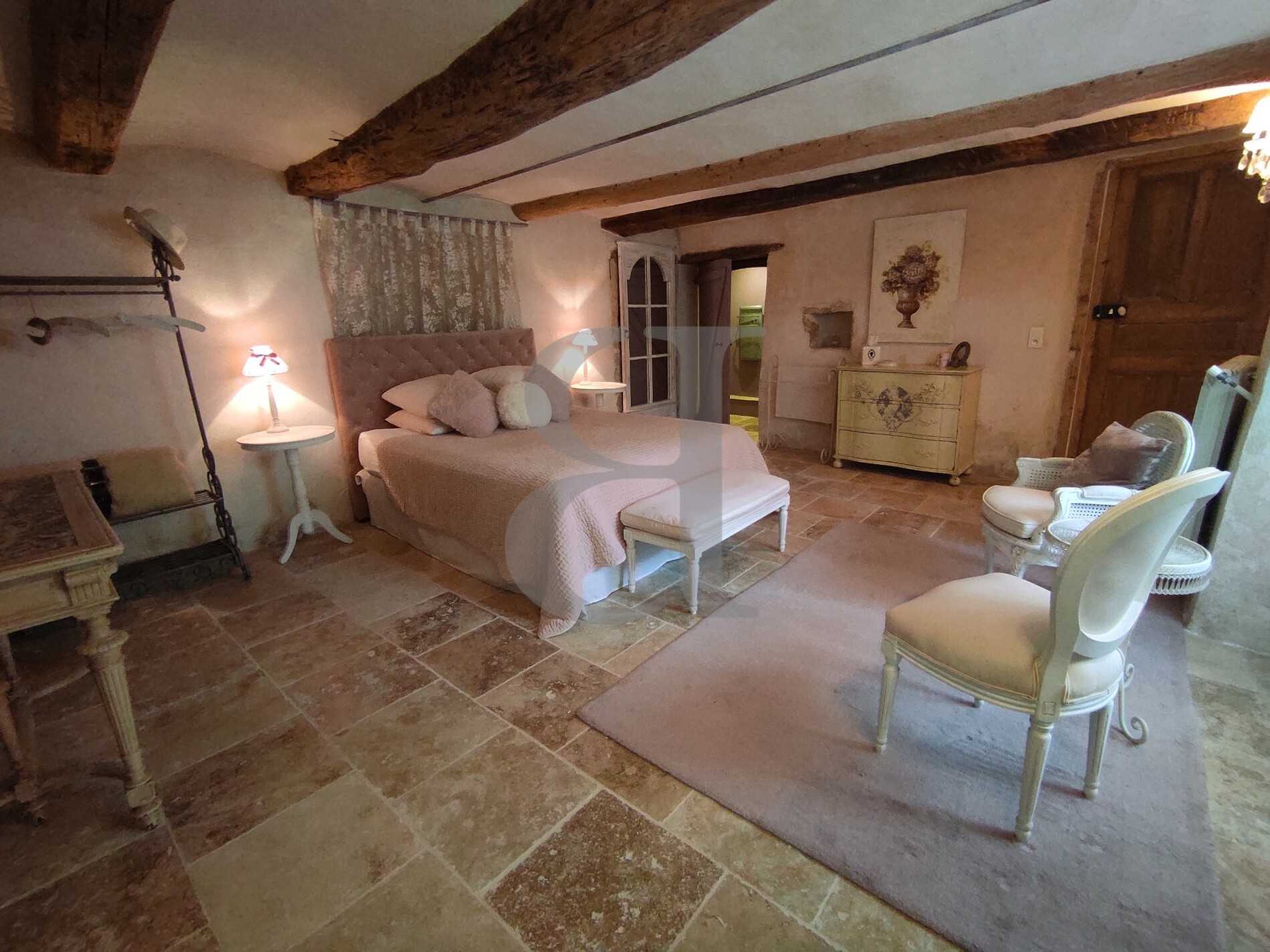 Talo sisään Valreas, Provence-Alpes-Cote d'Azur 10168070
