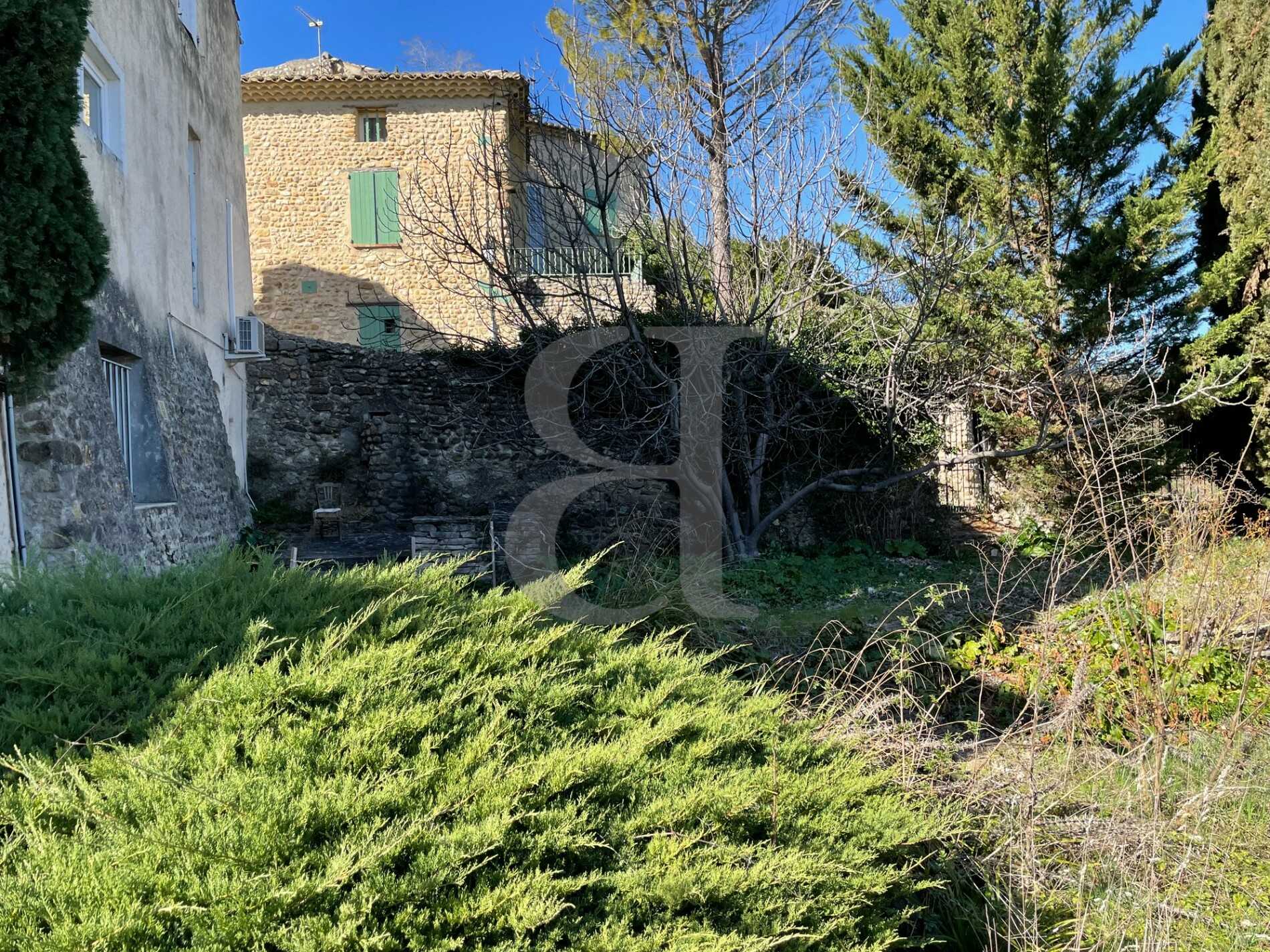 Casa nel Vaison-la-Romaine, Provenza-Alpi-Costa Azzurra 10168085