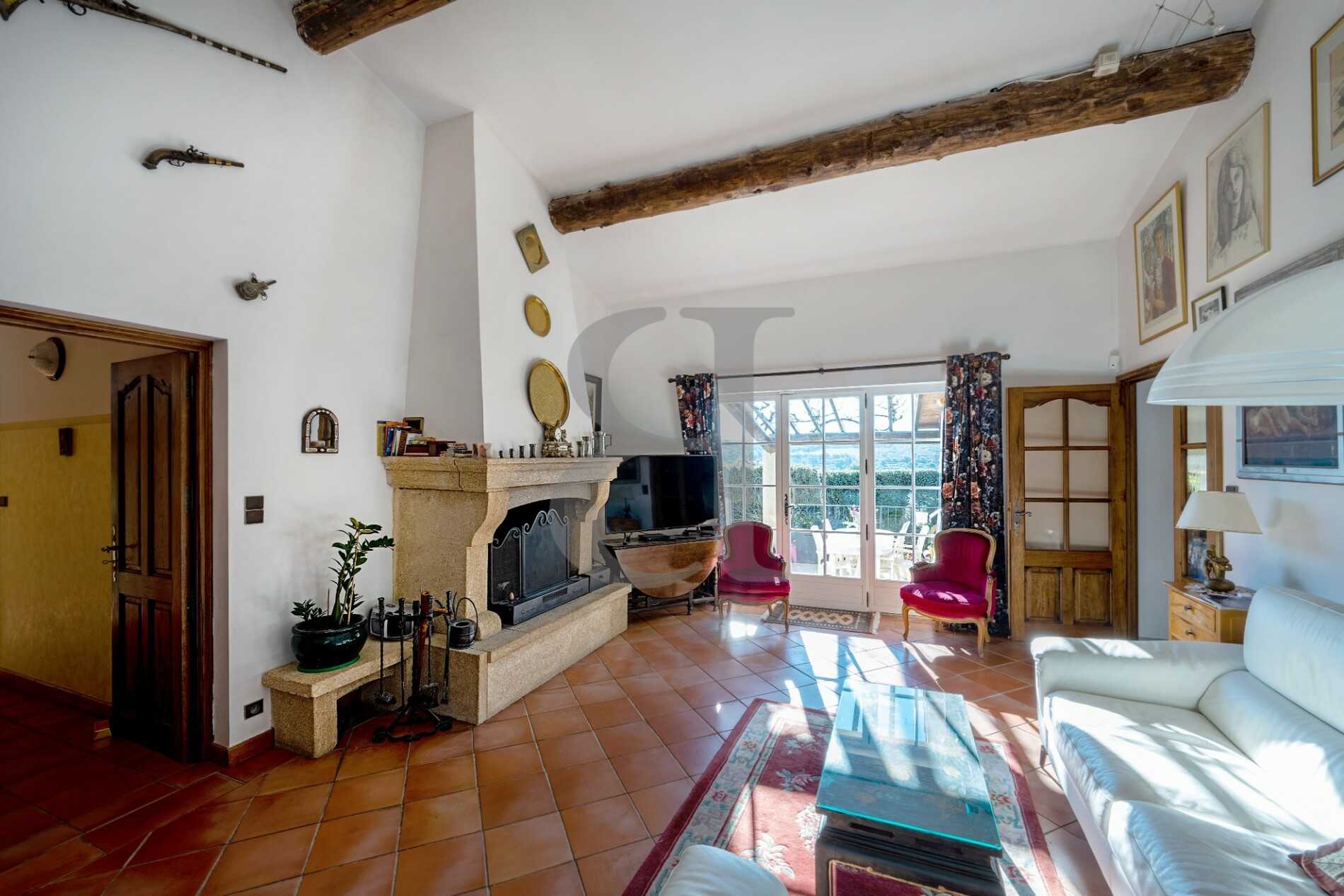 casa en Pernes-les-Fontaines, Provence-Alpes-Côte d'Azur 10168153