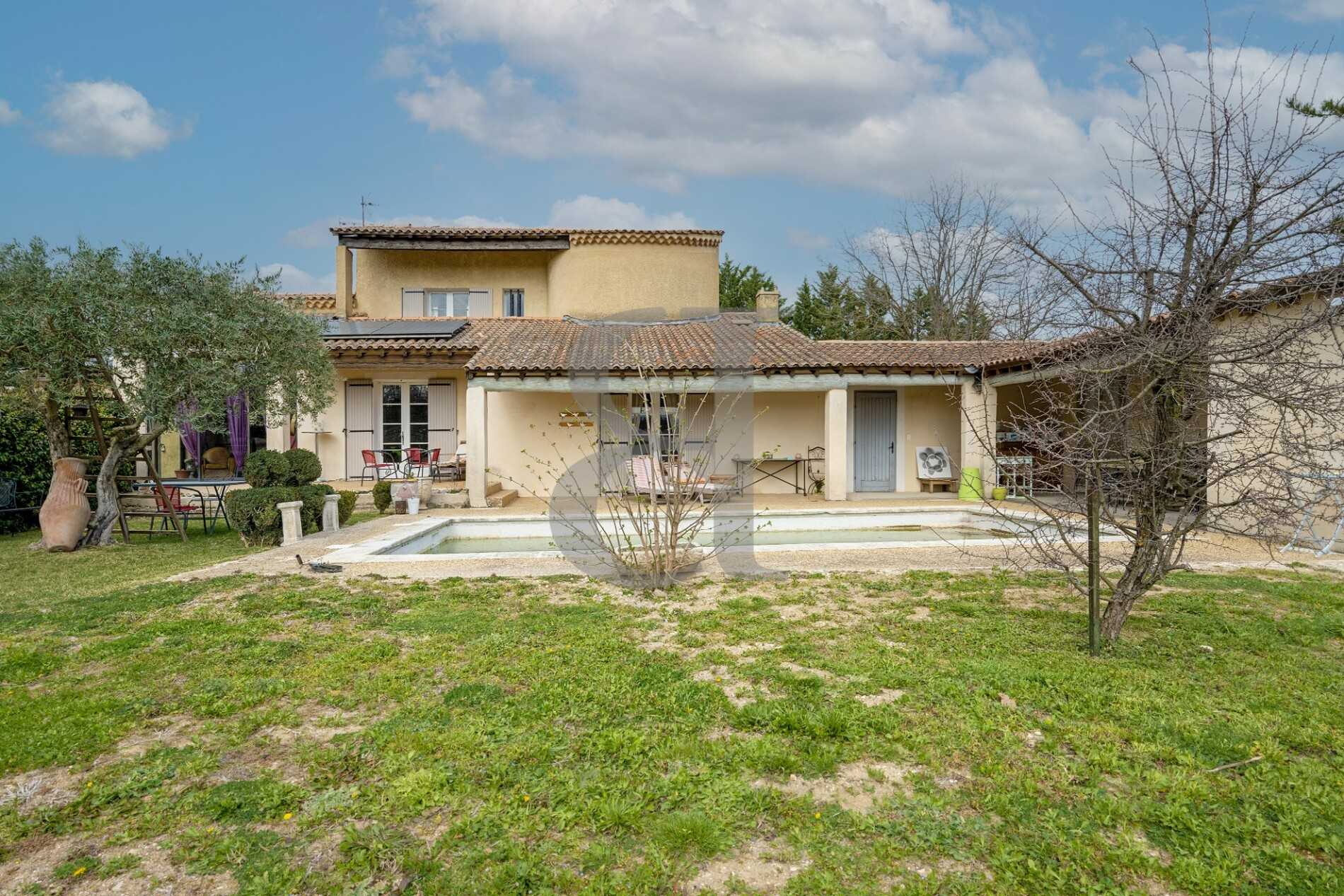 rumah dalam L'Isle-sur-la-Sorgue, Provence-Alpes-Côte d'Azur 10168614