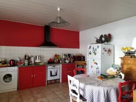 House in Montemboeuf, Nouvelle-Aquitaine 10168848