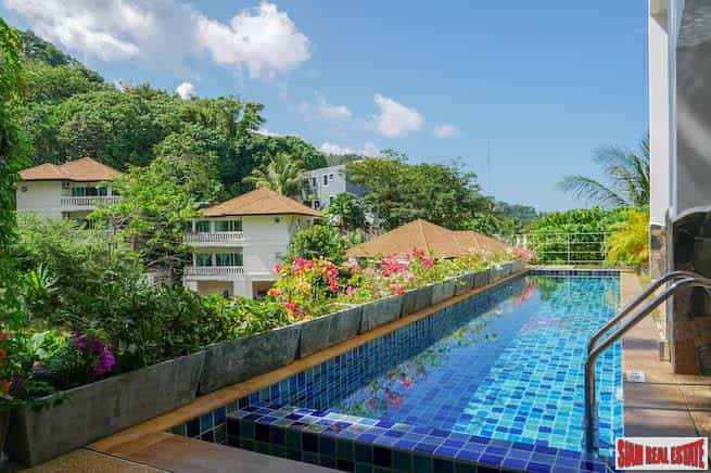 Condominium dans Tambon Karon, Chang Wat Phuket 10168994