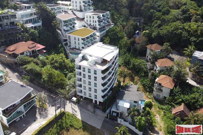Condominio en Prohibición de Kata, Phuket 10168994