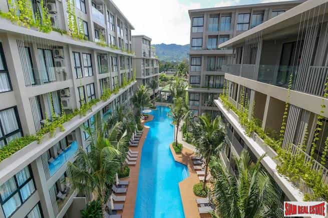 Condominium in Ban Choeng Thale, Phuket 10169101