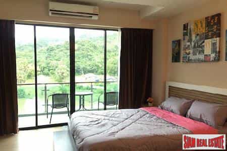 Condominium in Ban Mai Khao, Phuket 10169172