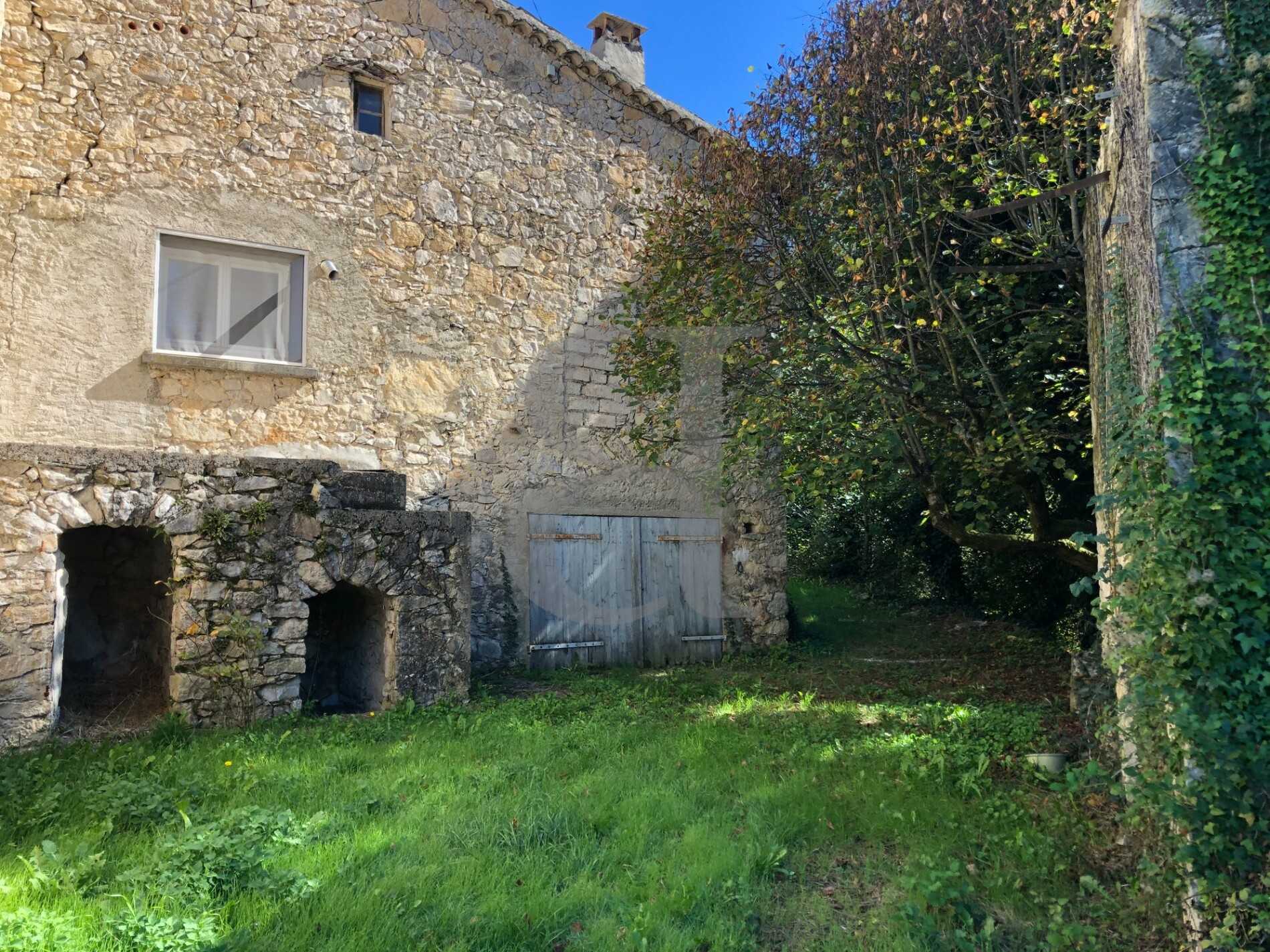 casa en Buis-les-Baronnies, Auvergne-Rhône-Alpes 10169303