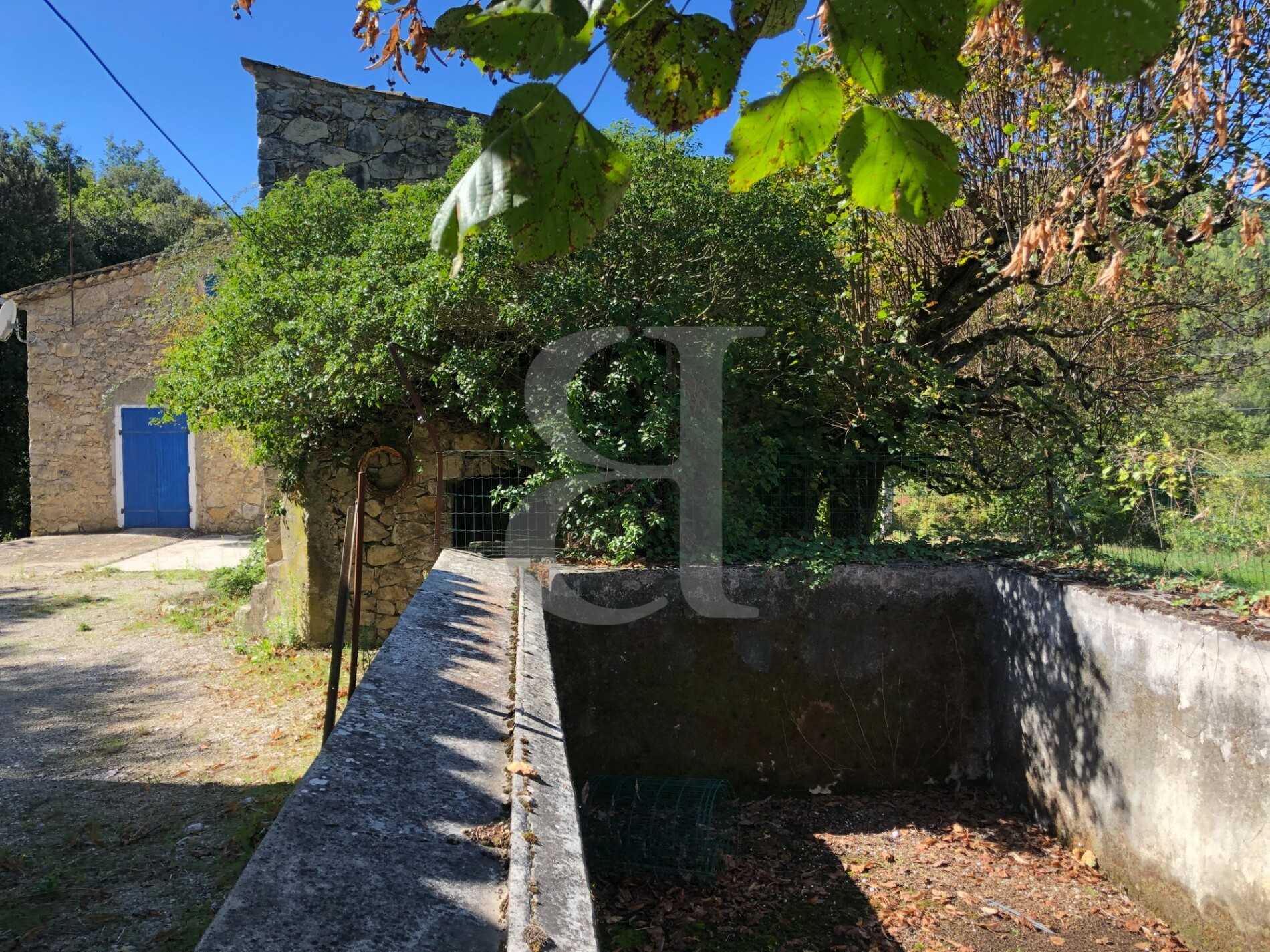casa en Buis-les-Baronnies, Auvergne-Rhône-Alpes 10169303