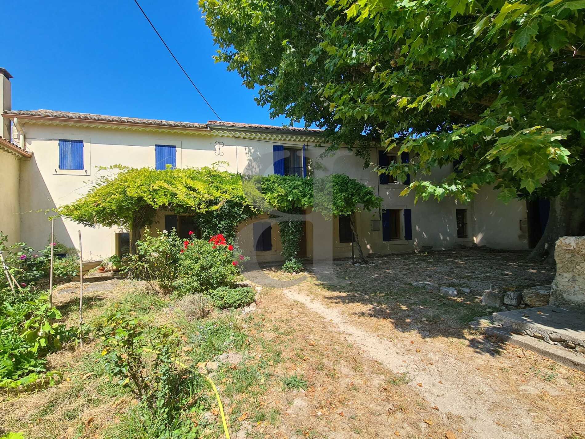 rumah dalam Visan, Provence-Alpes-Côte d'Azur 10169435