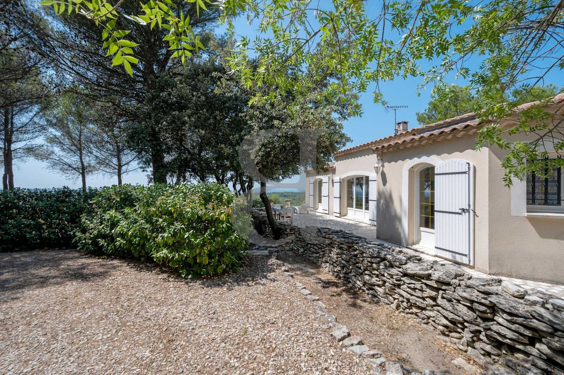 Будинок в L'Isle-sur-la-Sorgue, Provence-Alpes-Côte d'Azur 10169554