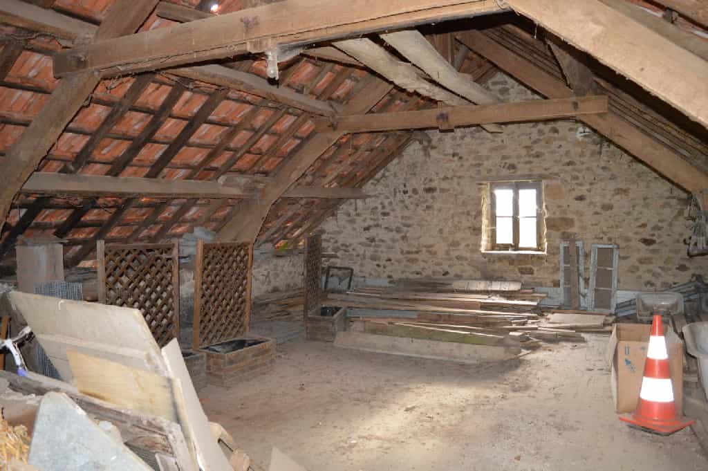 Rumah di Chamberet, Nouvelle-Aquitaine 10169626