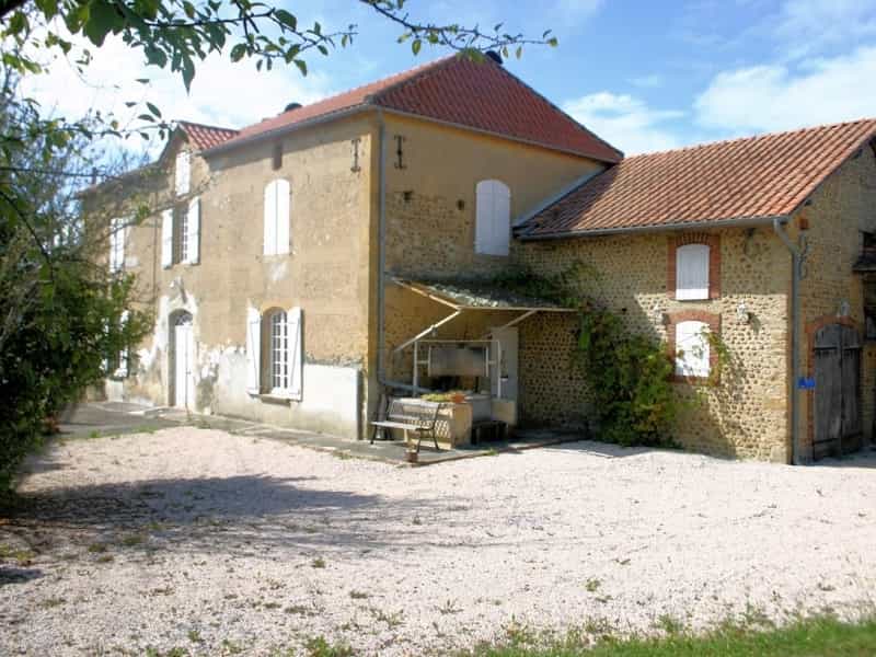 rumah dalam Madiran, Occitanie 10169650