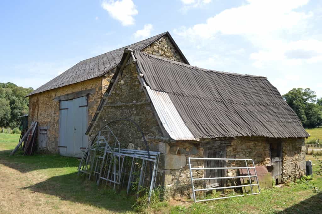 House in La Croisille-sur-Briance, Nouvelle-Aquitaine 10169716
