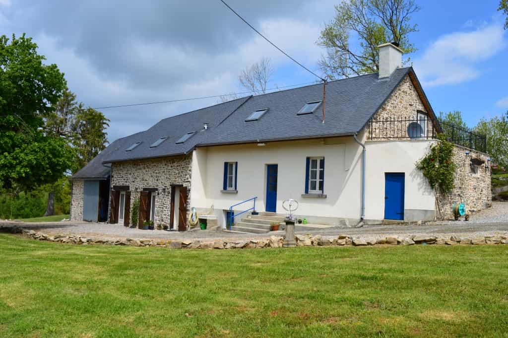 House in La Croisille-sur-Briance, Nouvelle-Aquitaine 10169736