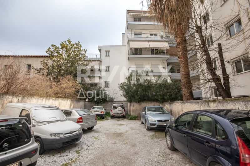 Condominium in Volos,  10170050