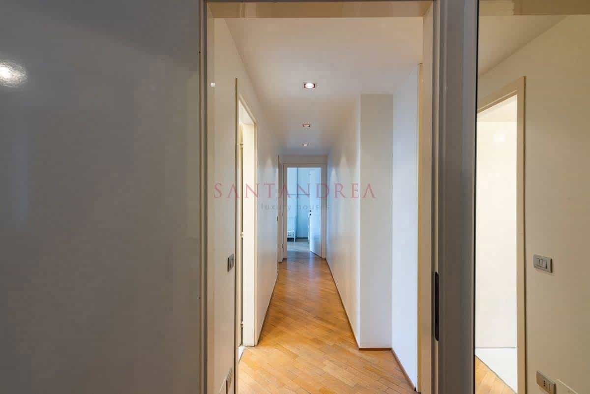 Condominium in Milan, Lombardy 10170061