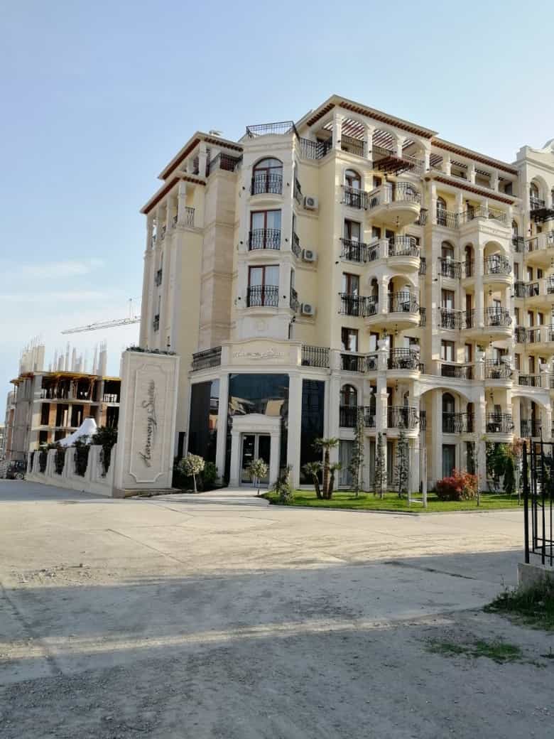 Condominium in Sveti Vlas, Burgas 10170172