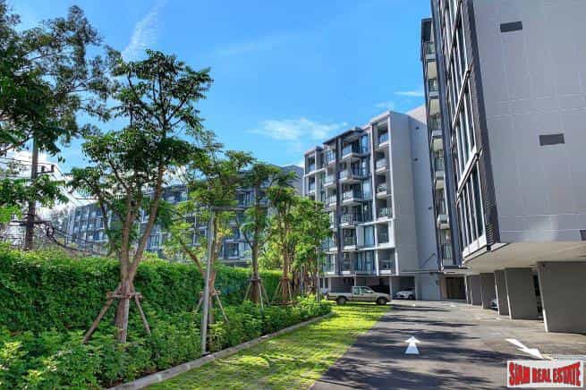 Condominium in Tambon Choeng Thale, Chang Wat Phuket 10170723