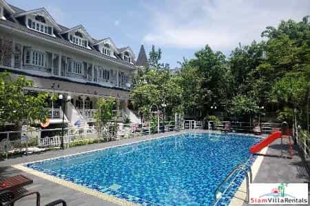 House in Ban Khlong Samrong, Samut Prakan 10170938