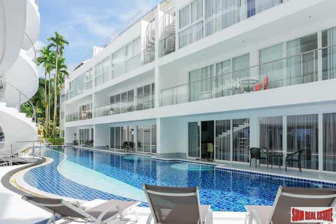 Condominium in Tambon Karon, Chang Wat Phuket 10171046