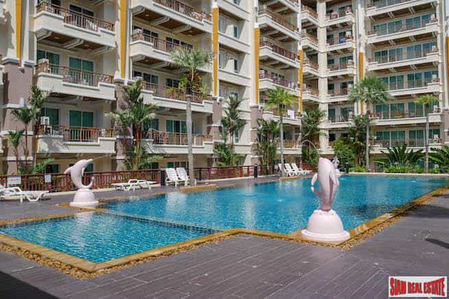 Condominium in Ban Dong Kham, Phuket 10171053