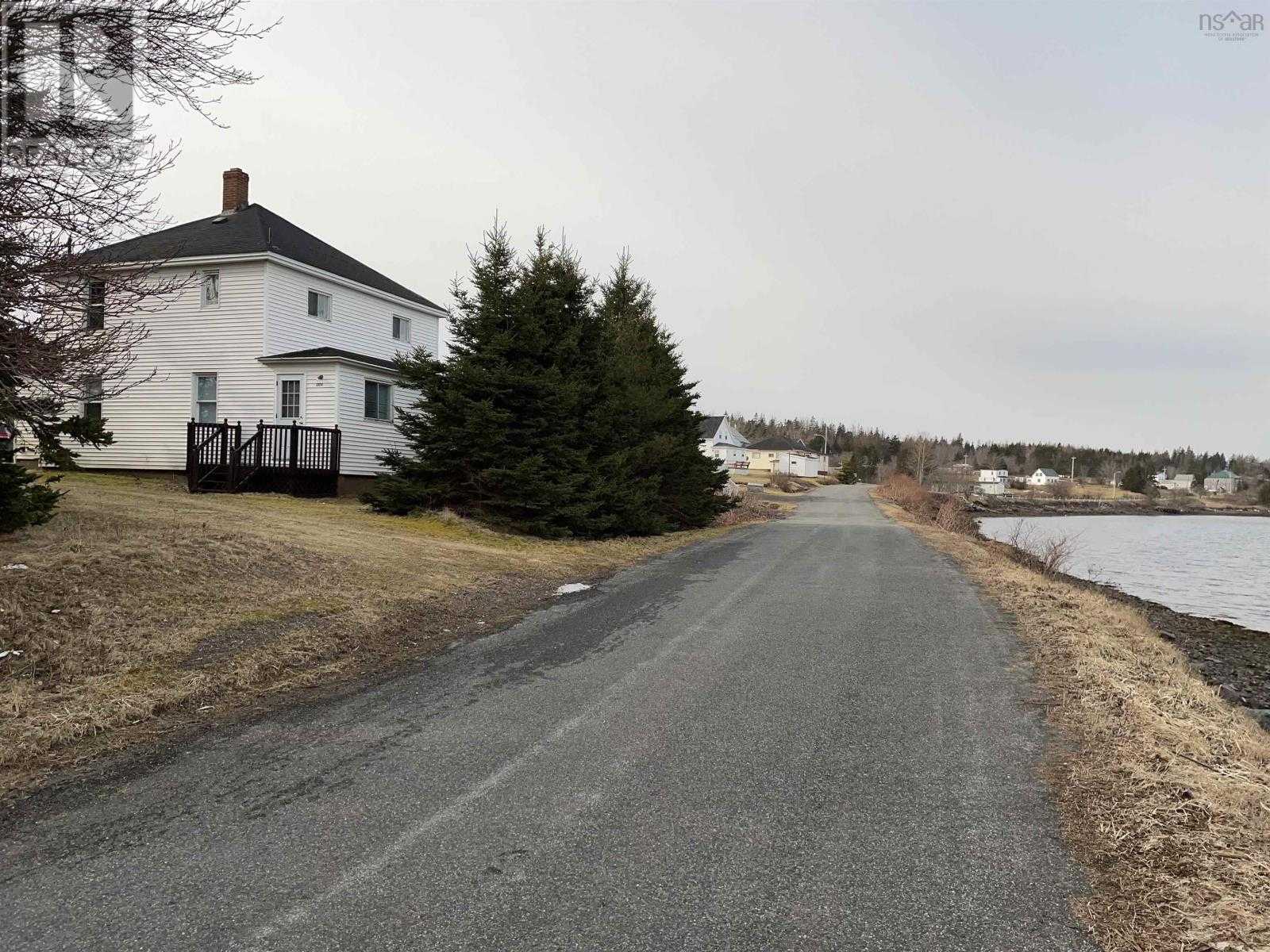 House in Port Hawkesbury, Nova Scotia 10171144