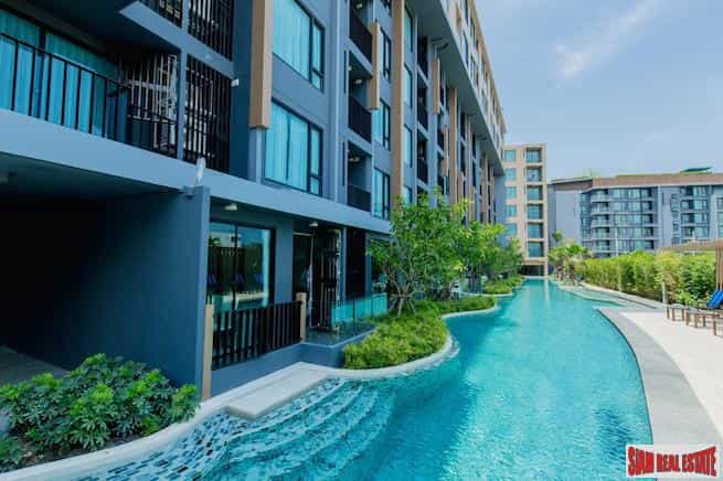 Condominium in Tambon Choeng Thale, Chang Wat Phuket 10171259