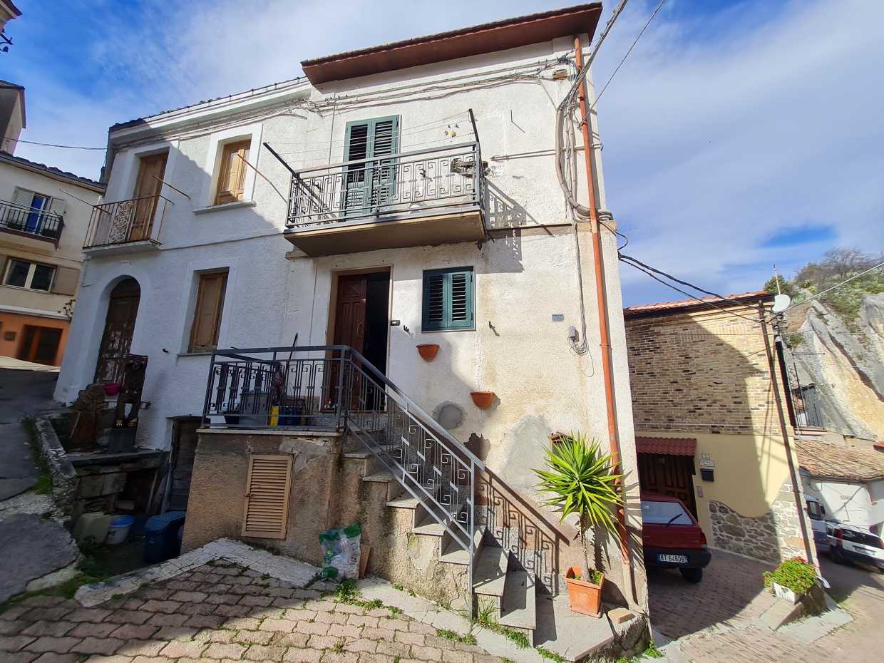 Hus i Pietraferrazzana, Abruzzo 10171297