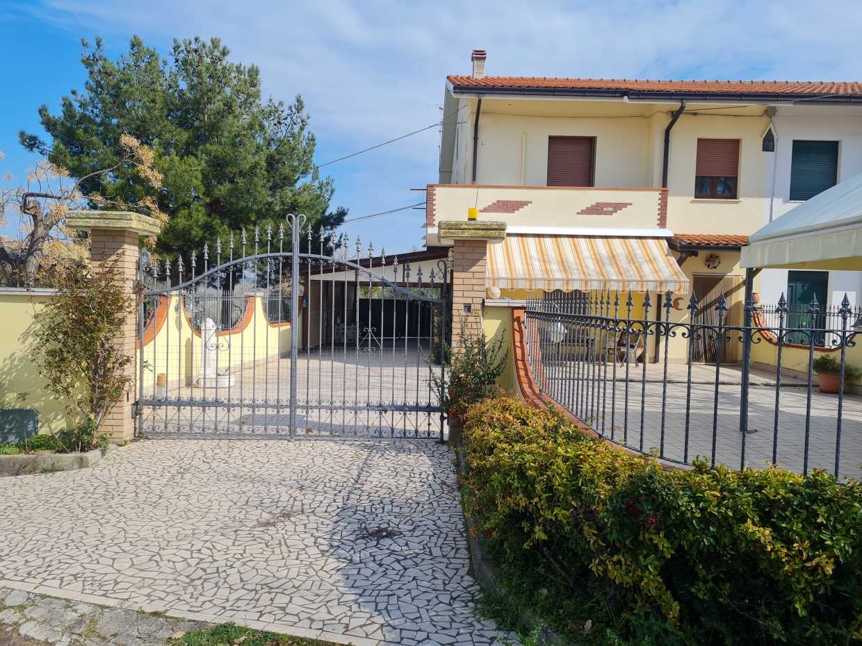 Haus im Cugnoli, Abruzzo 10171318