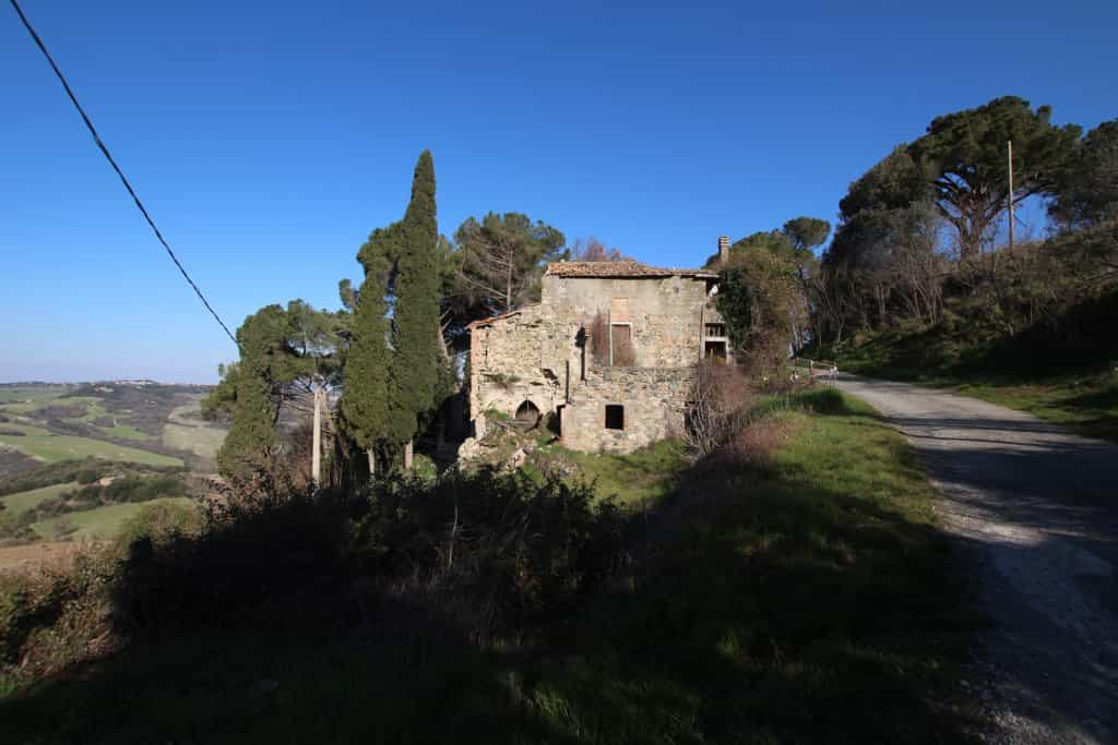 rumah dalam Pomarance, Tuscany 10171473