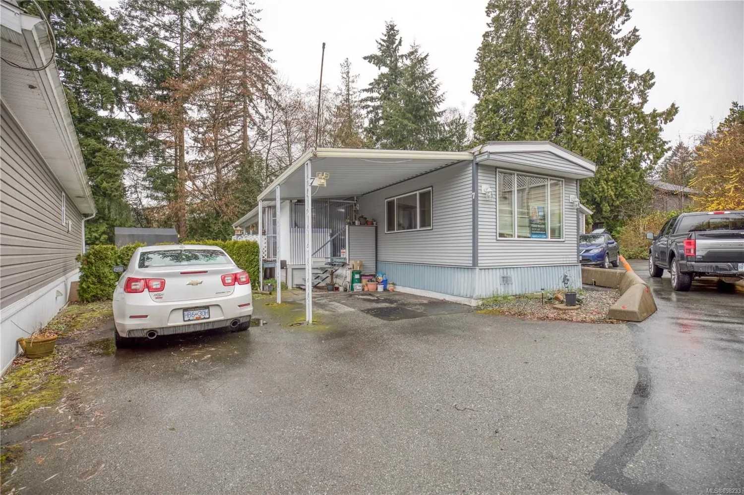 House in Nanaimo, British Columbia 10171571