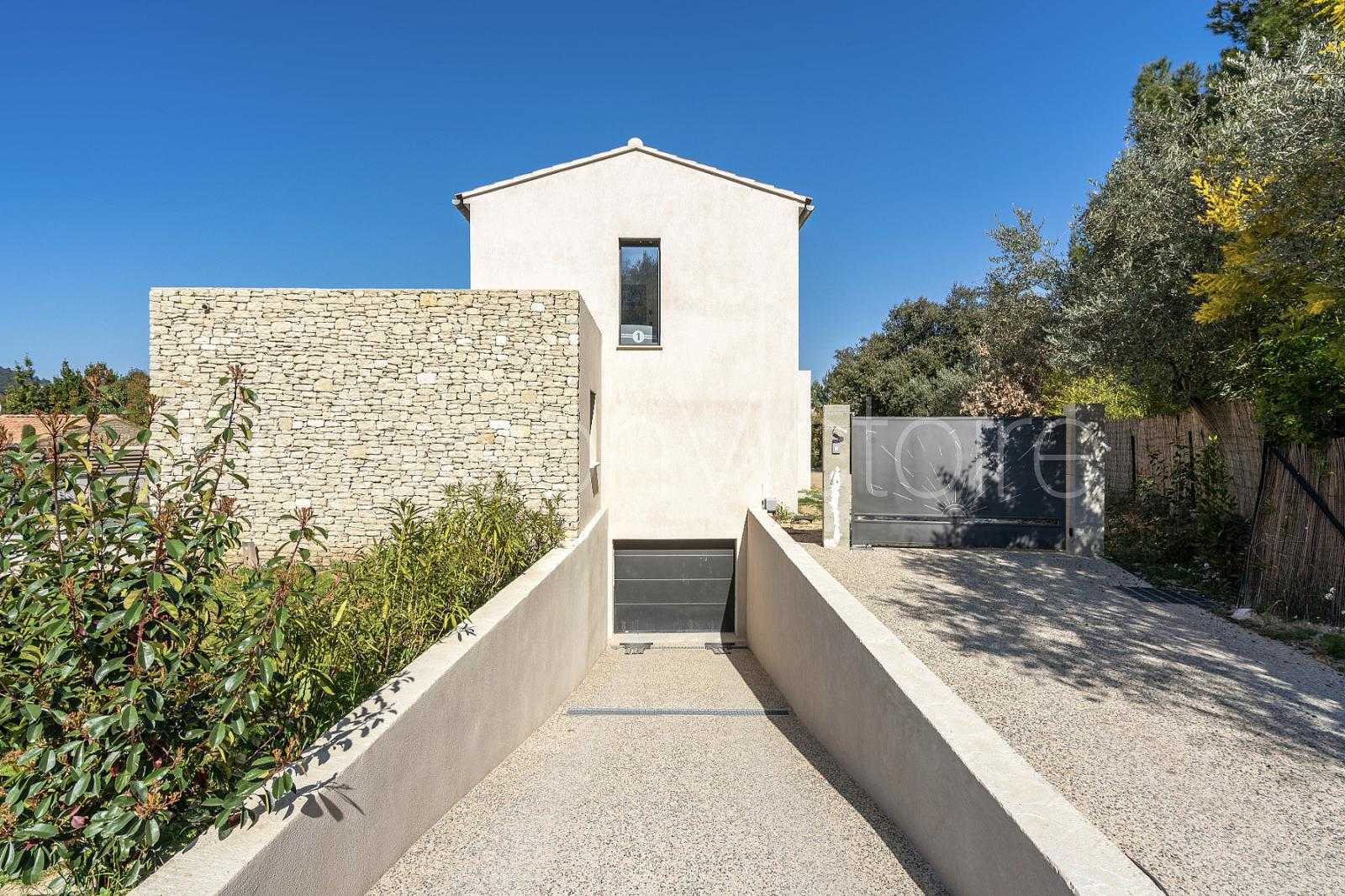 Haus im Maubec, Provence-Alpes-Côte d'Azur 10171664